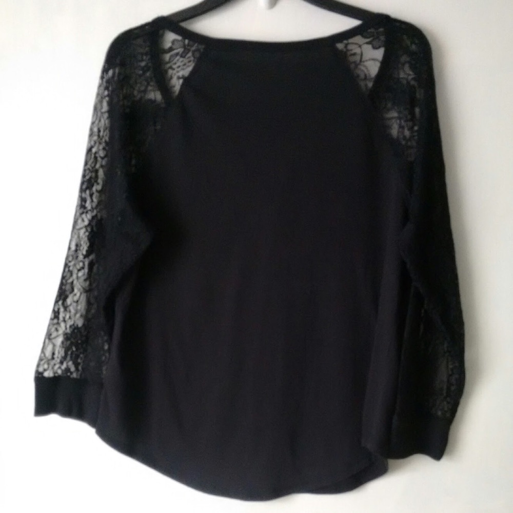 lei long sleeve top with lace sleeves - Picture 2 of 7